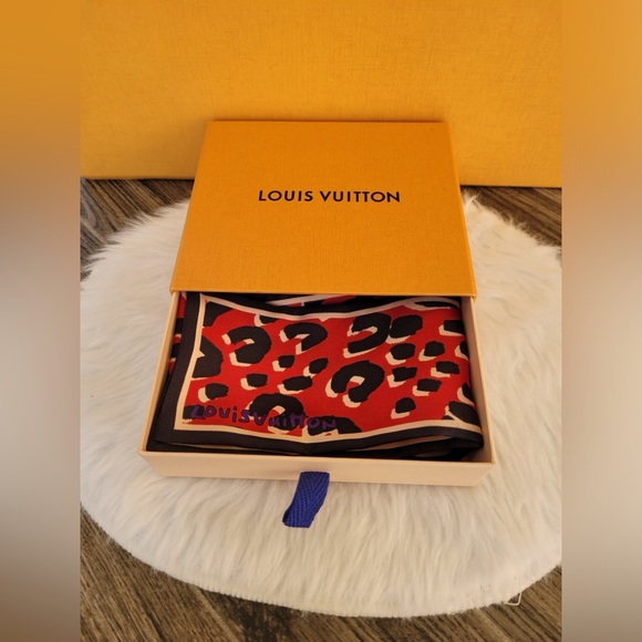 Stephen Sprouse Red Leopard Bandaue - Picture 11 of 11